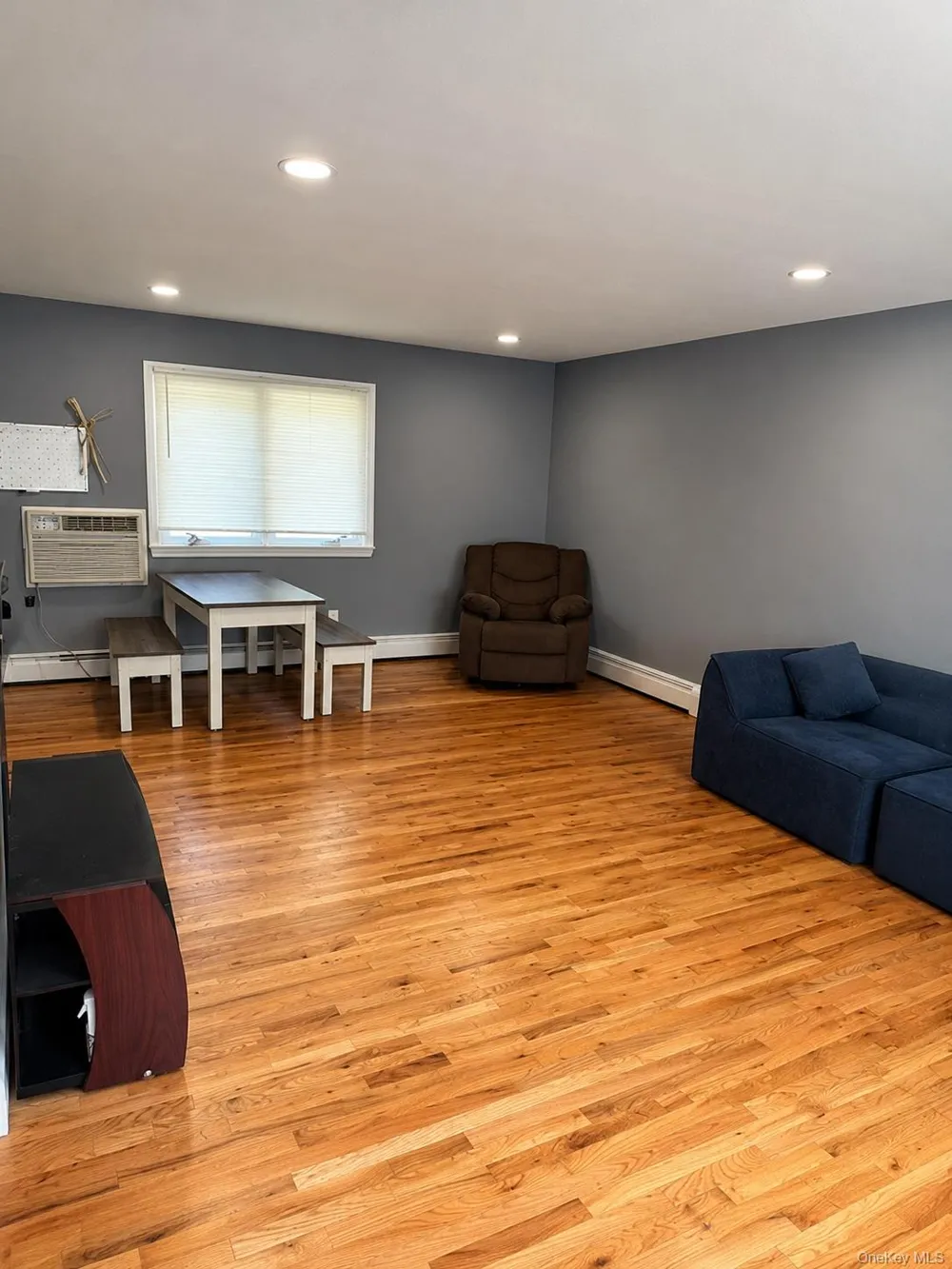 188 West End Avenue Shirley, NY 11967