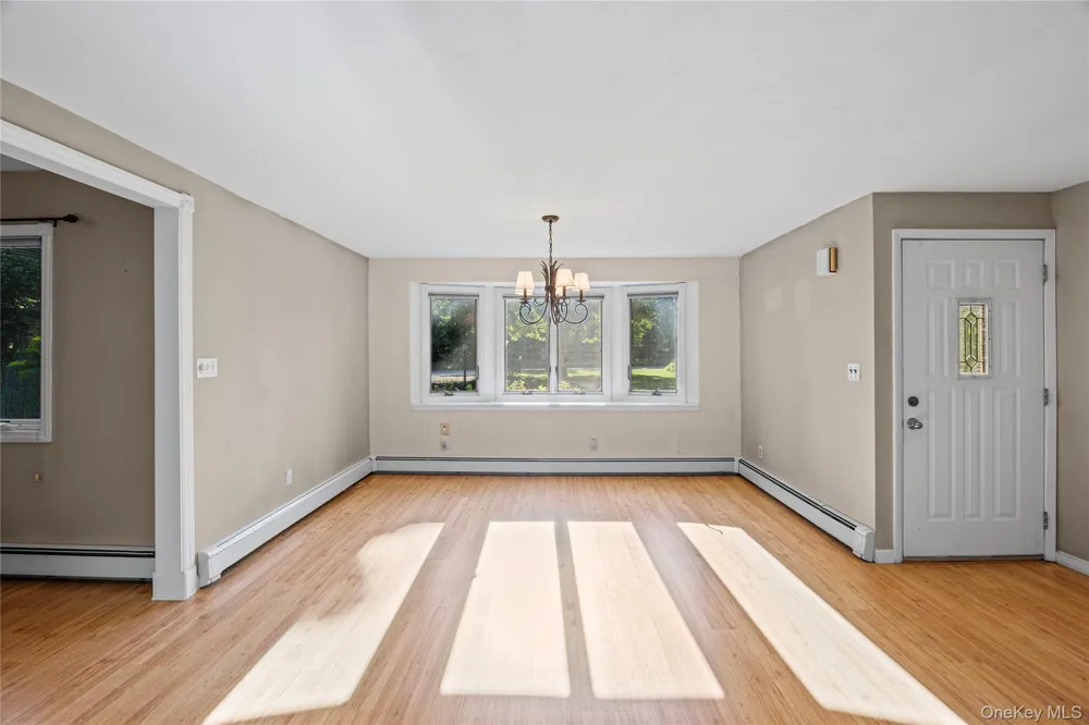 797 Waverly Avenue Holtsville, NY 11742