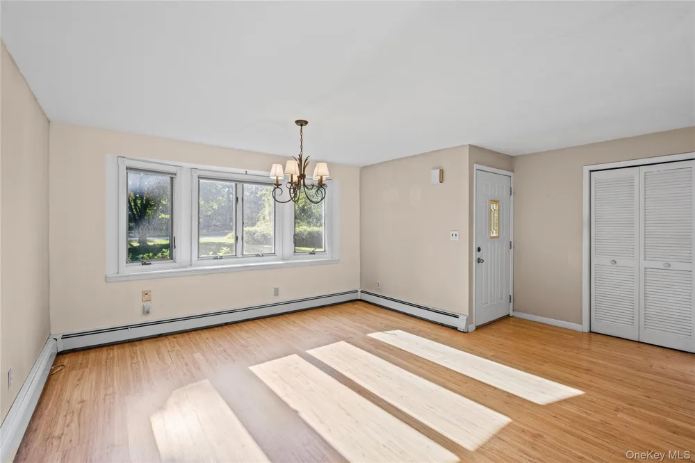 797 Waverly Avenue Holtsville, NY 11742