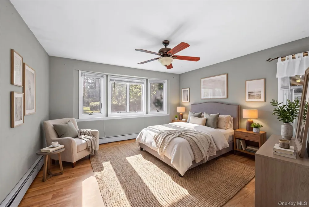 797 Waverly Avenue Holtsville, NY 11742