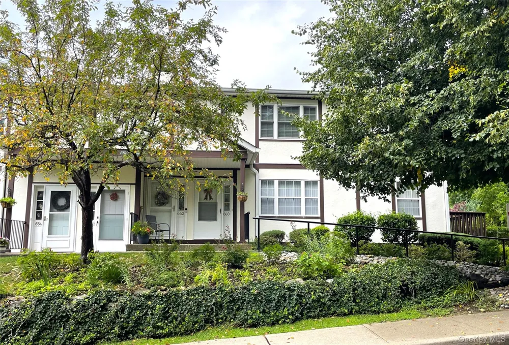 660 E Crooked Hill Road Pearl River, NY 10965
