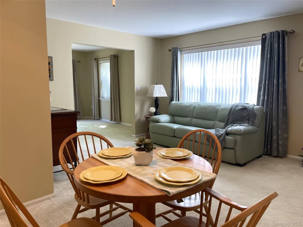 660 E Crooked Hill Road Pearl River, NY 10965