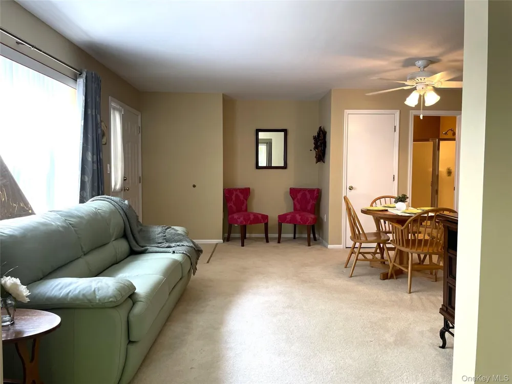 660 E Crooked Hill Road Pearl River, NY 10965