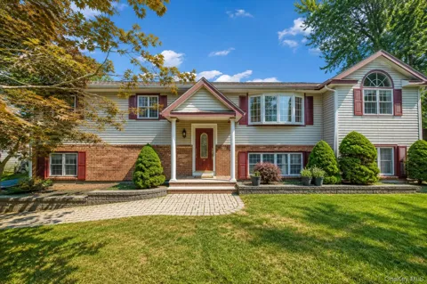 7 Briarwood Avenue