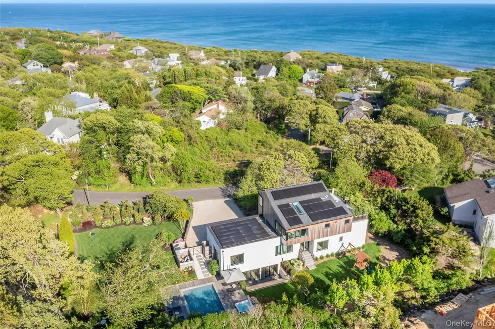 29 Monroe Drive Montauk, NY 11954