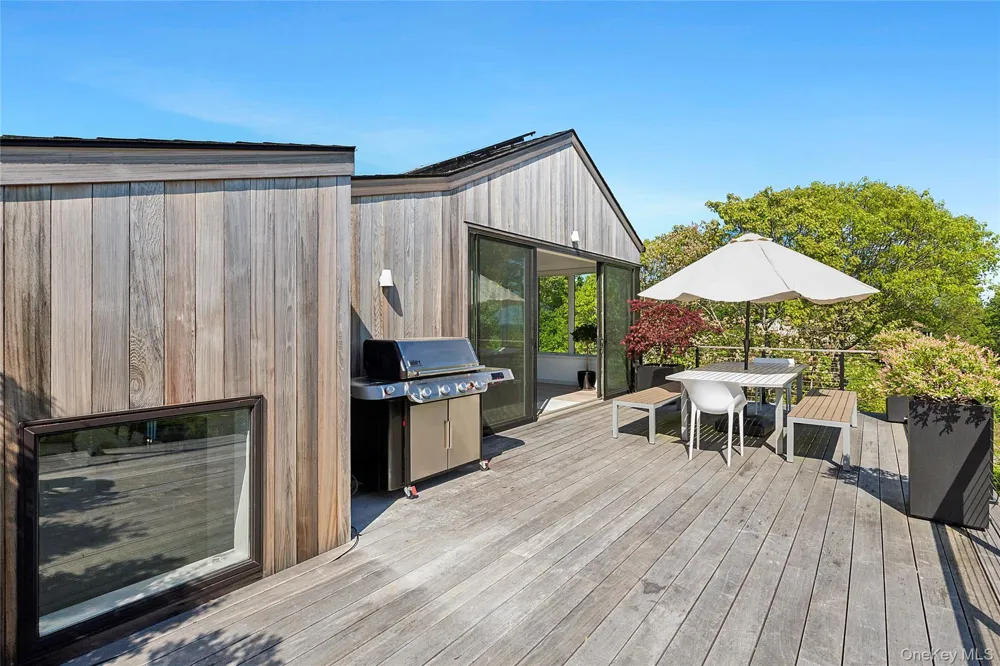 29 Monroe Drive Montauk, NY 11954