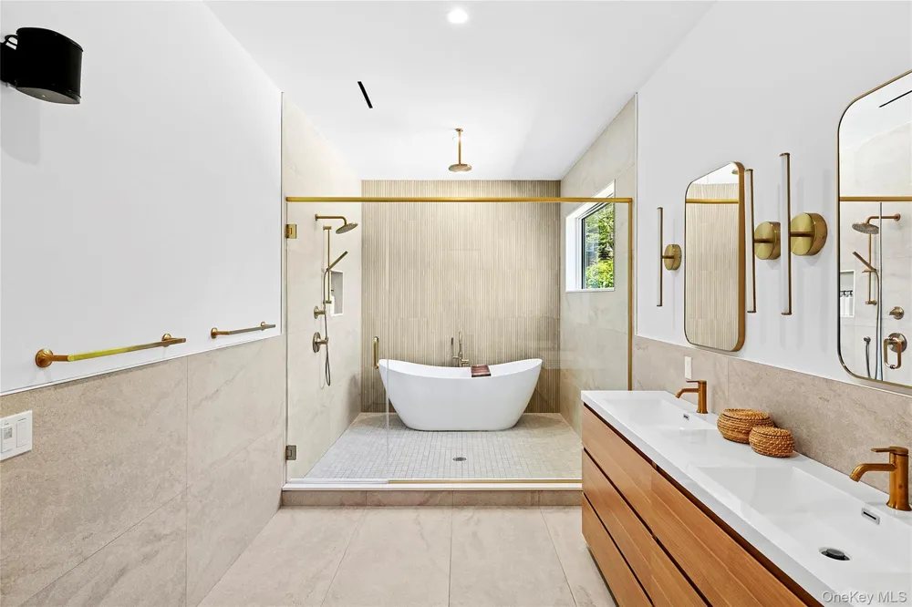 29 Monroe Drive Montauk, NY 11954