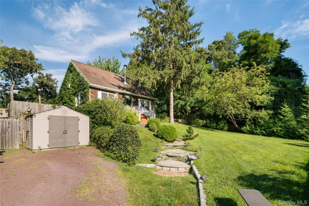 19 Washington Avenue E Hampton Bays, NY 11946
