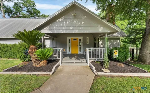 302 Shangrila Lane