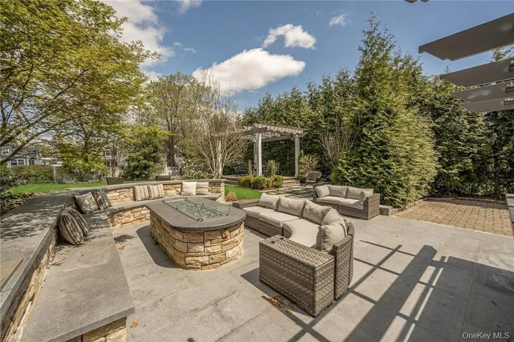 47 Highland Avenue Eastchester, NY 10709