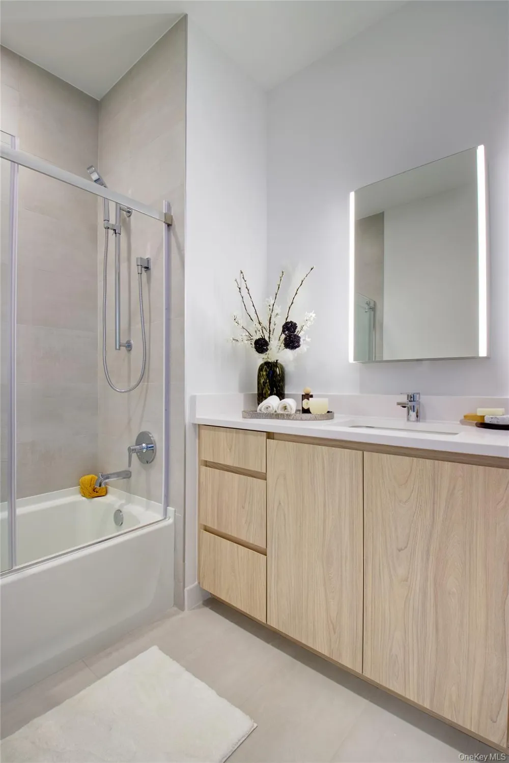 333 Warner Avenue #208 Roslyn, NY 11576