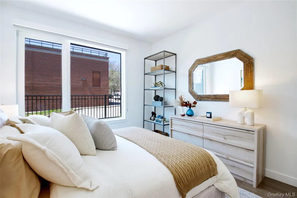 333 Warner Avenue #208 Roslyn, NY 11576