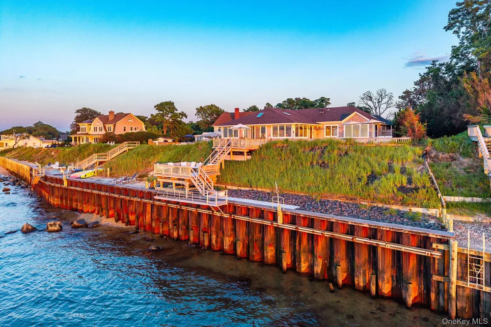 21515 Soundview Avenue Southold, NY 11971
