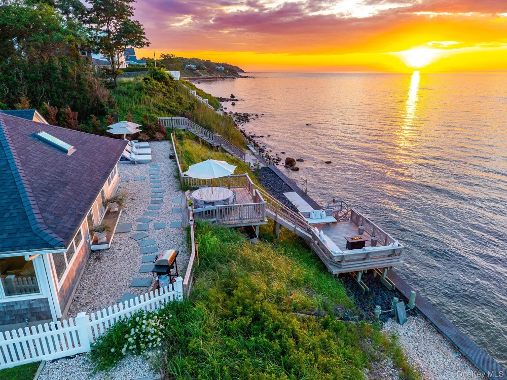21515 Soundview Avenue Southold, NY 11971