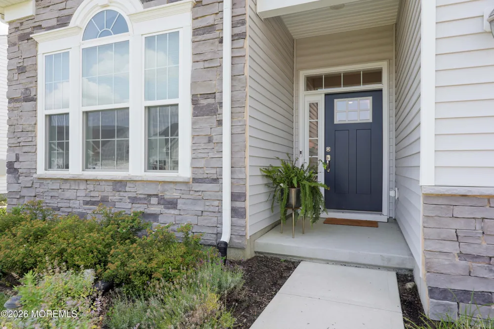 4 Belmont Road Plumsted, NJ 08533