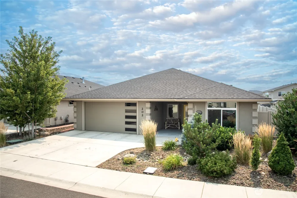 202 E Stanford Avenue Ellensburg, WA 98926