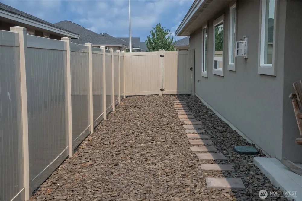 202 E Stanford Avenue Ellensburg, WA 98926