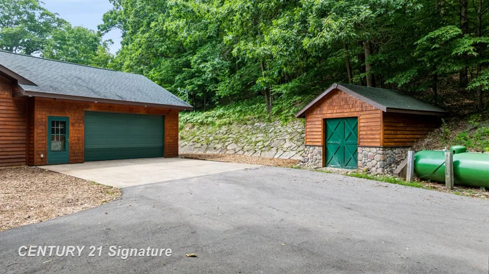 1454 Cedar River Drive Bellaire Village, MI 49615
