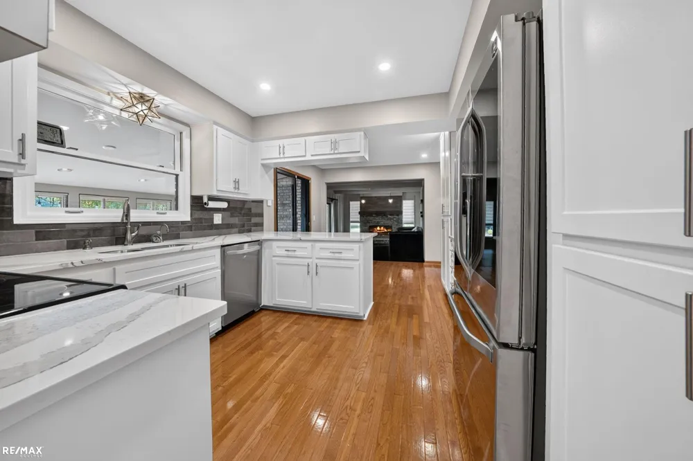1155 Hickory Hill Dr Drive Rochester Hills City, MI 48309