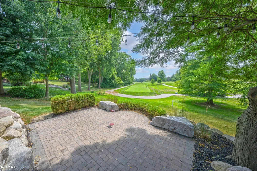 1155 Hickory Hill Dr Drive Rochester Hills City, MI 48309