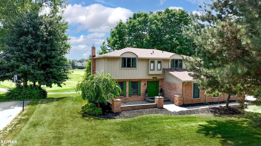 1155 Hickory Hill Dr Drive Rochester Hills City, MI 48309