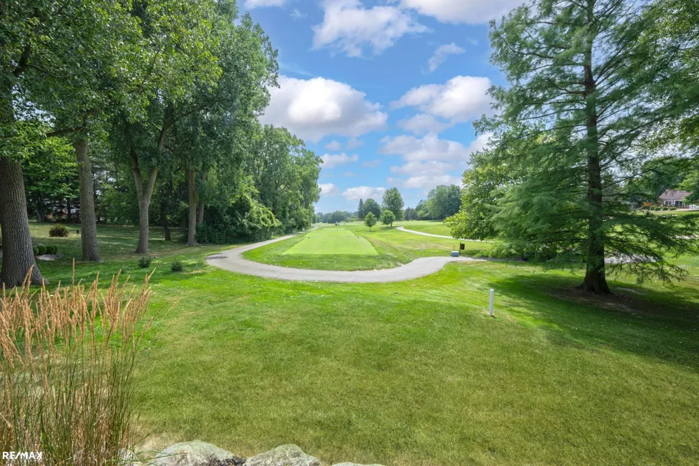 1155 Hickory Hill Dr Drive Rochester Hills City, MI 48309