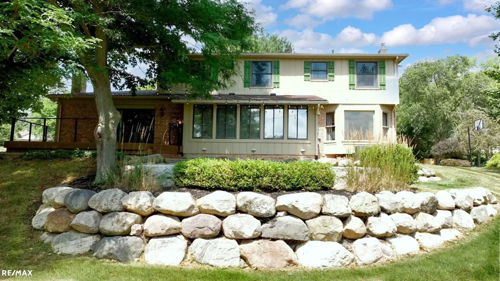 1155 Hickory Hill Dr Drive Rochester Hills City, MI 48309