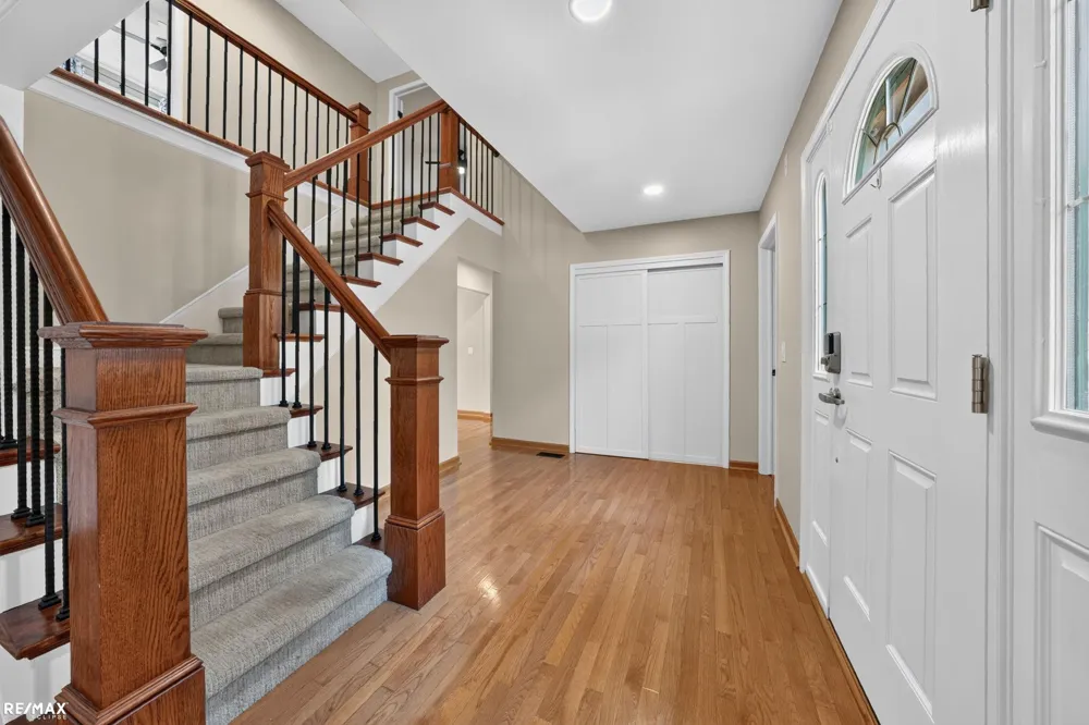 1155 Hickory Hill Dr Drive Rochester Hills City, MI 48309
