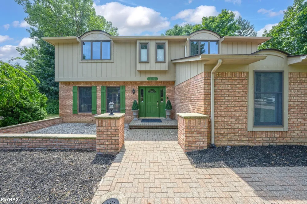 1155 Hickory Hill Dr Drive Rochester Hills City, MI 48309