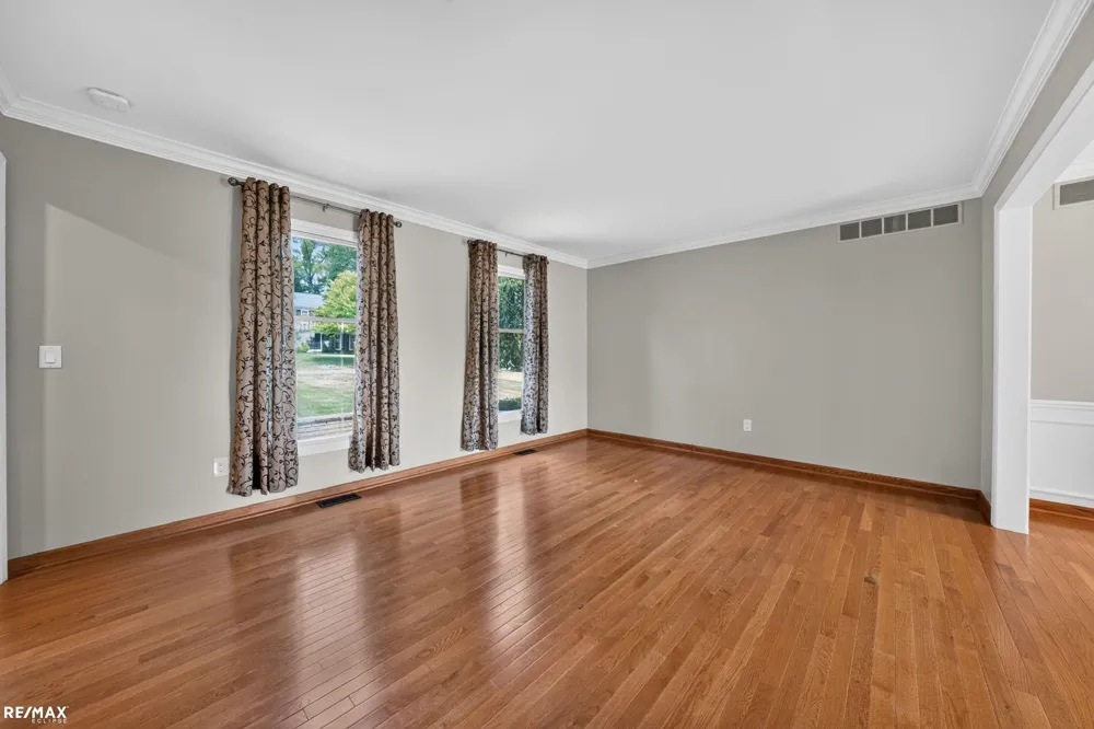 1155 Hickory Hill Dr Drive Rochester Hills City, MI 48309