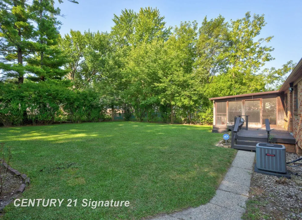1525 Beech Street Saginaw City, MI 48602