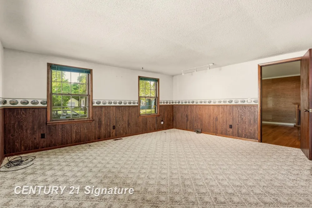 1525 Beech Street Saginaw City, MI 48602
