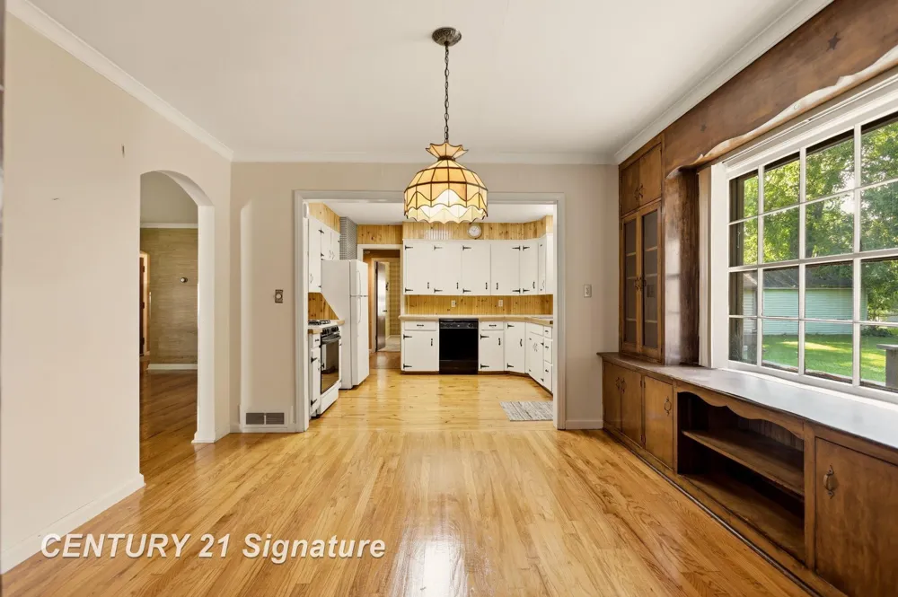1525 Beech Street Saginaw City, MI 48602