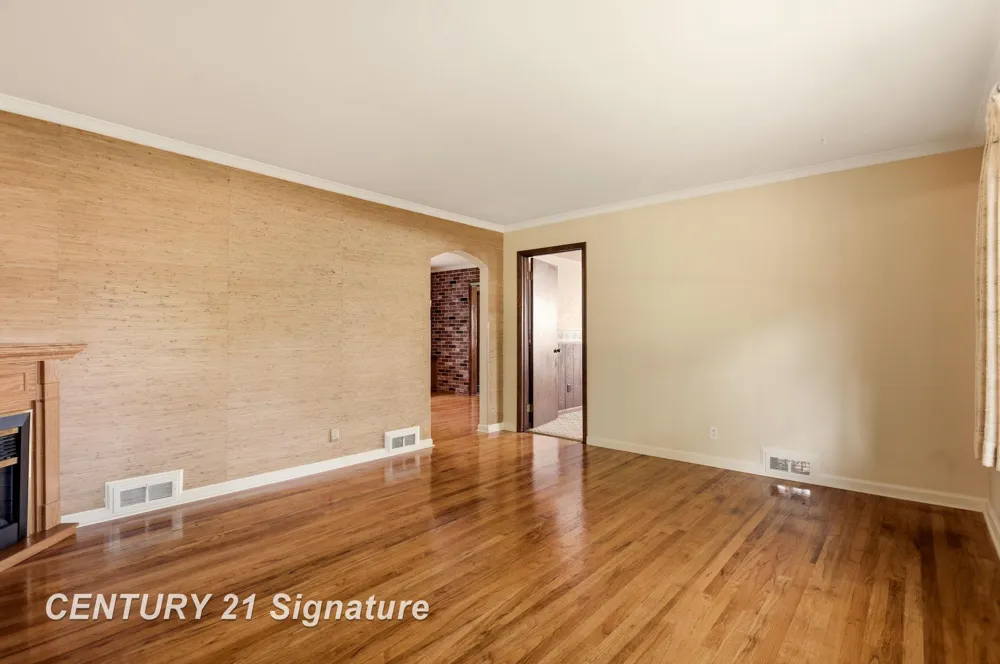 1525 Beech Street Saginaw City, MI 48602