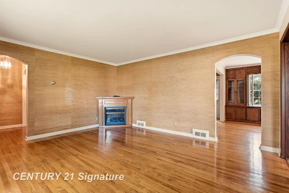 1525 Beech Street Saginaw City, MI 48602