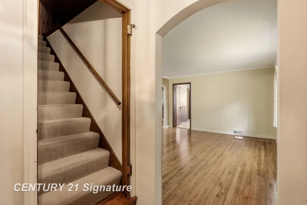 1525 Beech Street Saginaw City, MI 48602