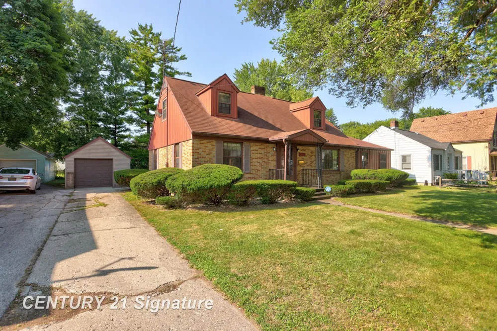 1525 Beech Street Saginaw City, MI 48602