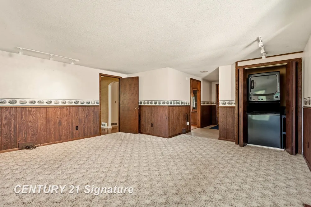1525 Beech Street Saginaw City, MI 48602
