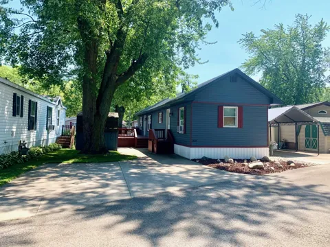 2860 Tamarac Drive #214