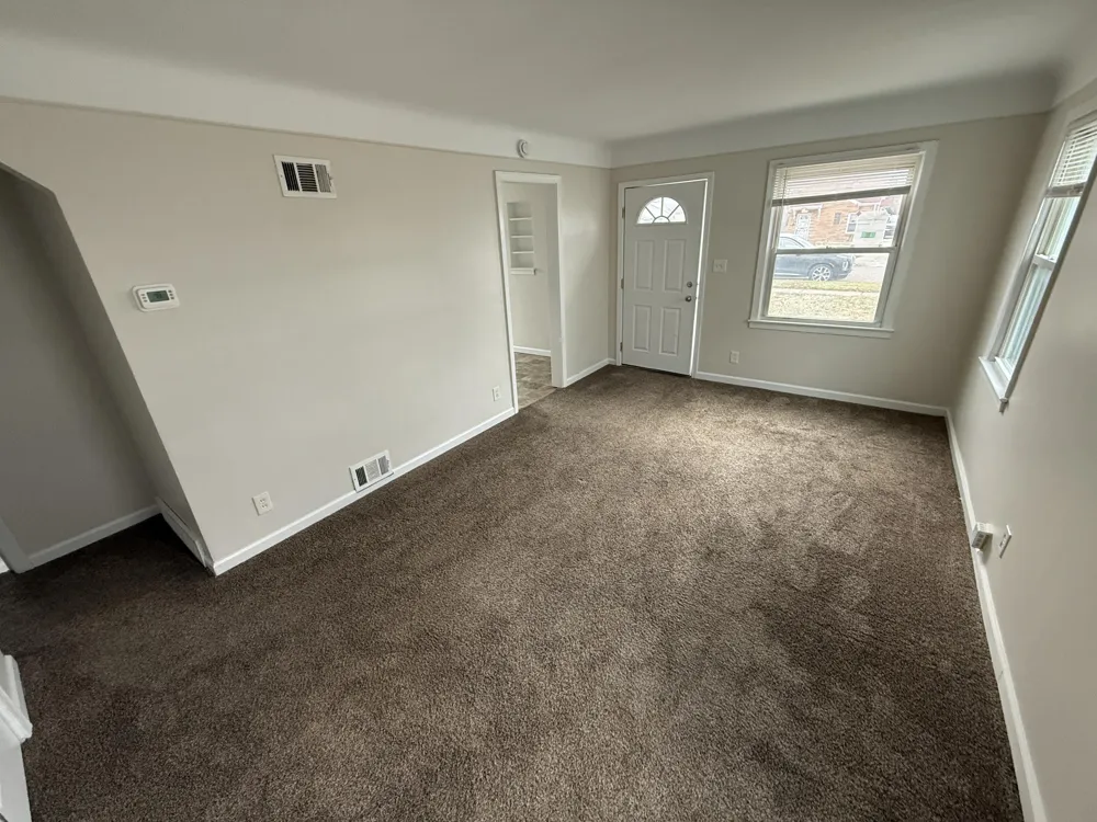 22765 Rosalind Avenue Eastpointe City, MI 48021