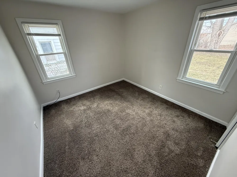 22765 Rosalind Avenue Eastpointe City, MI 48021