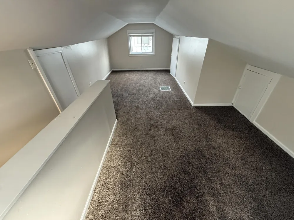 22765 Rosalind Avenue Eastpointe City, MI 48021