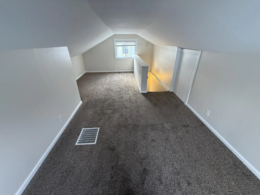 22765 Rosalind Avenue Eastpointe City, MI 48021
