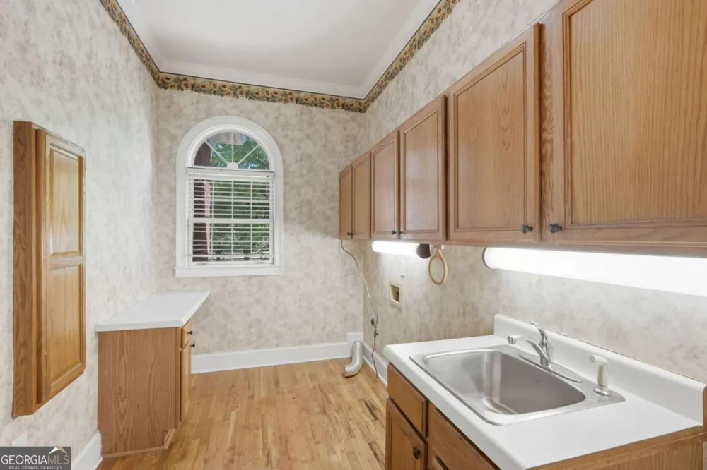 1202 Hodges CIR Mansfield, GA 30055