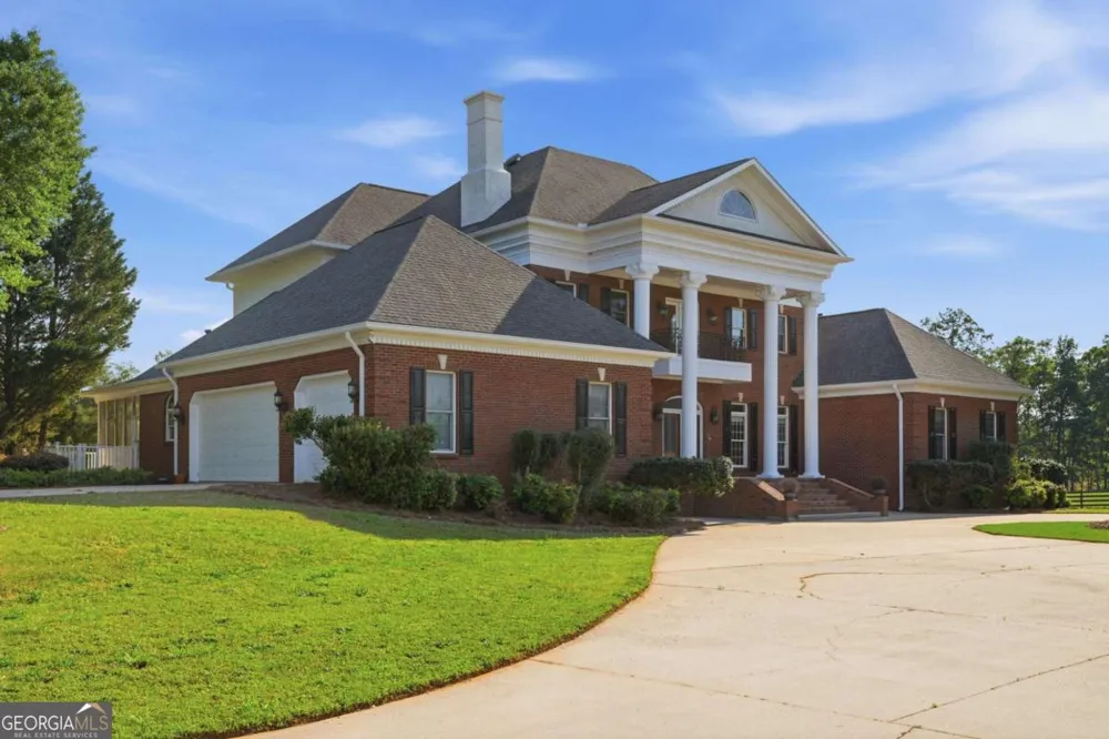 1202 Hodges CIR Mansfield, GA 30055