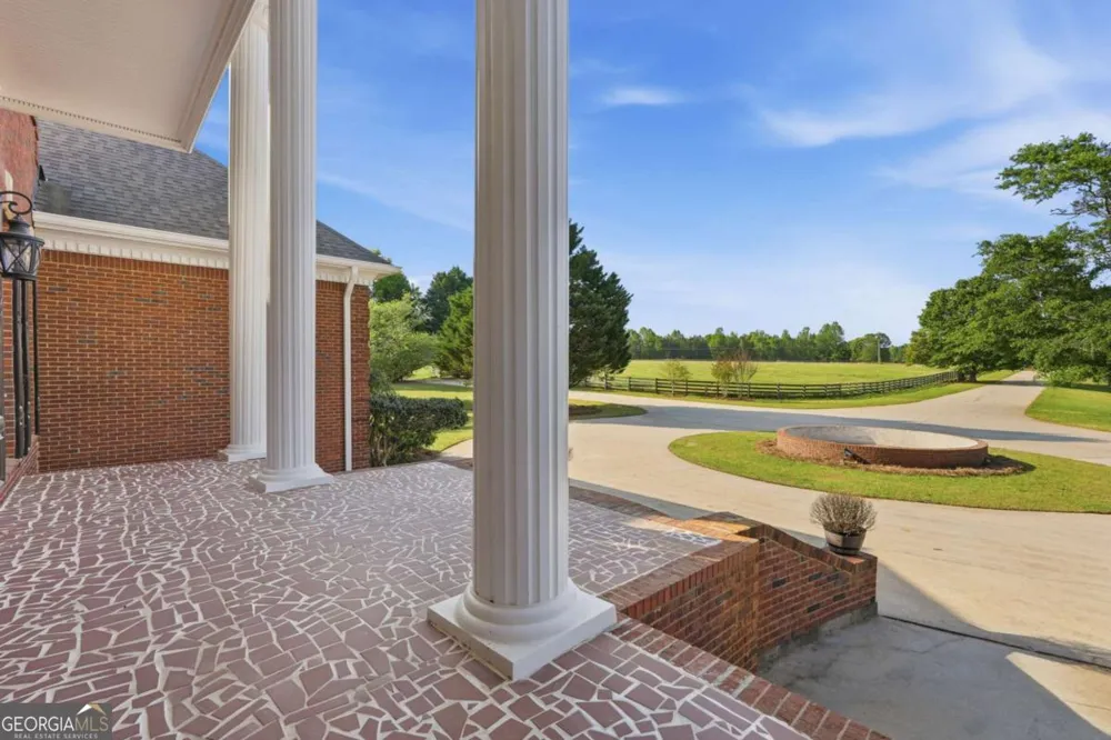 1202 Hodges CIR Mansfield, GA 30055