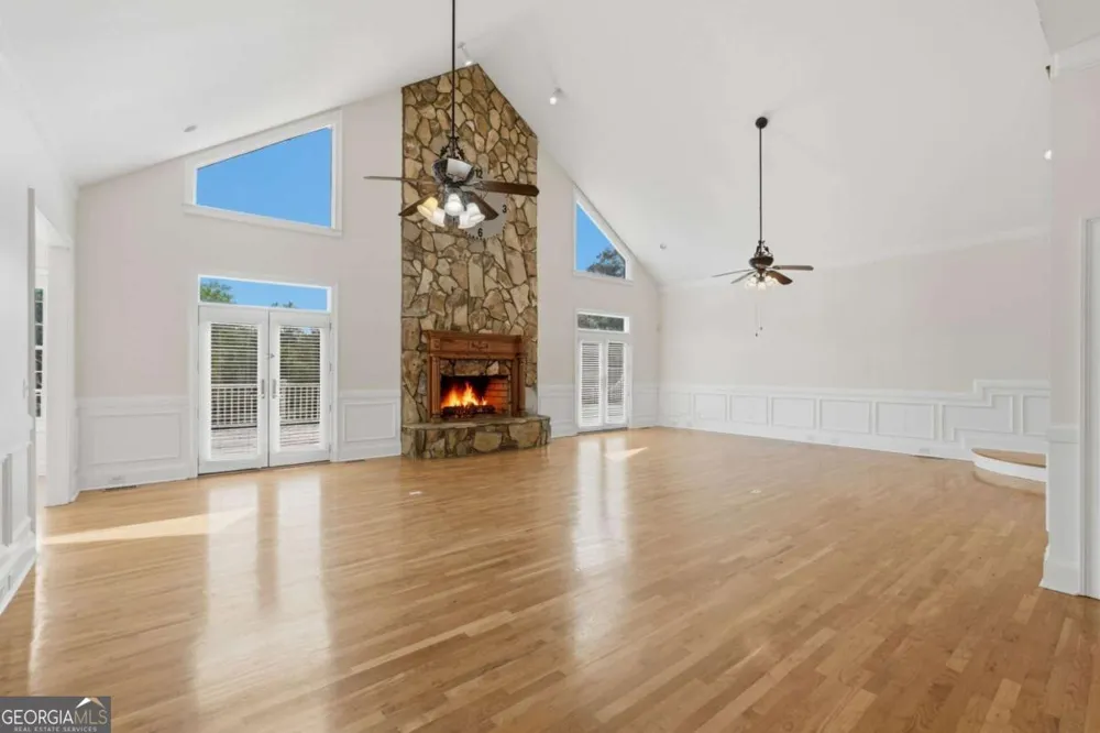 1202 Hodges CIR Mansfield, GA 30055
