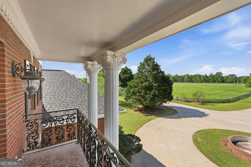 1202 Hodges CIR Mansfield, GA 30055