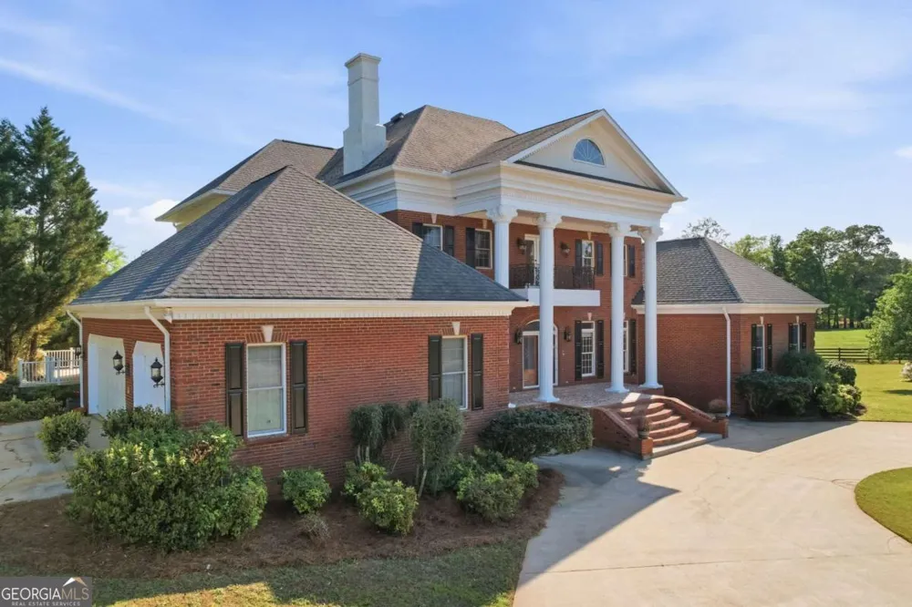 1202 Hodges CIR Mansfield, GA 30055