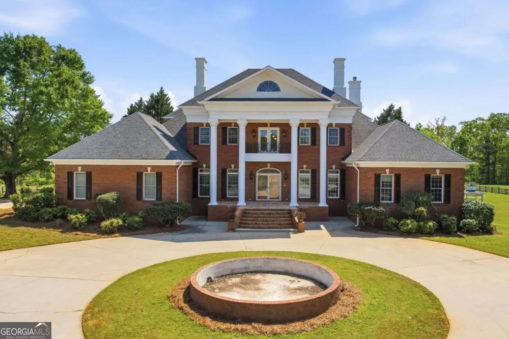 1202 Hodges CIR Mansfield, GA 30055